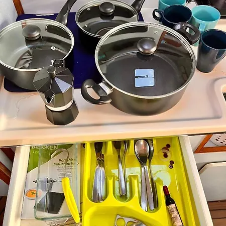 Botel Evasion San Miguel de Abona