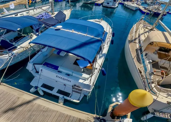 Πλωτό κατάλυμα Evasion Σαν Μιγκέλ ντε Αμπόνα